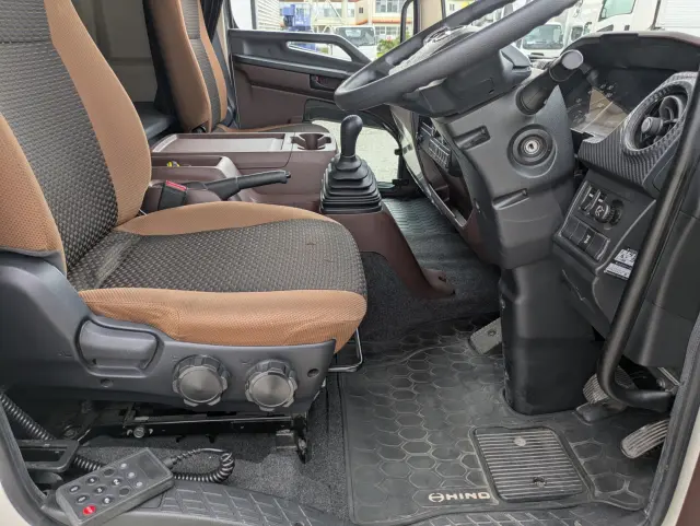 日野 デュトロ 2KG-FD2ABG(2WD)の写真22