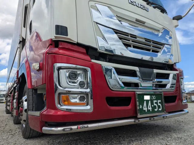 いすゞ ギガ 2PG-CYJ77C(8x4)の写真3