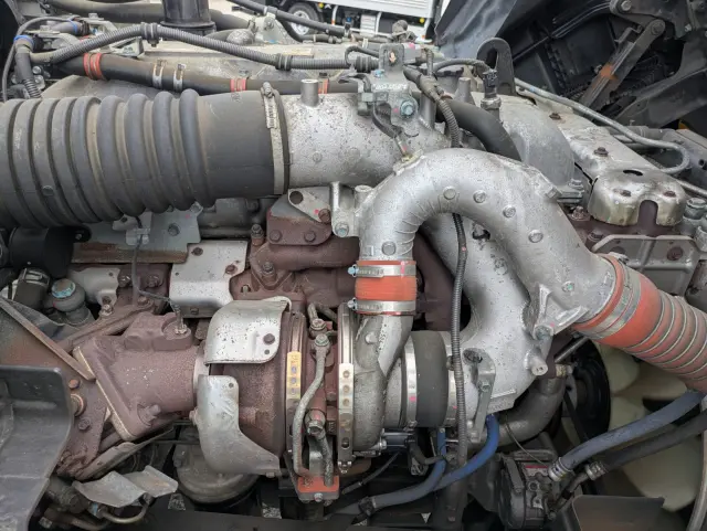 いすゞ ギガ 2PG-CYJ77C(8x4)の写真46