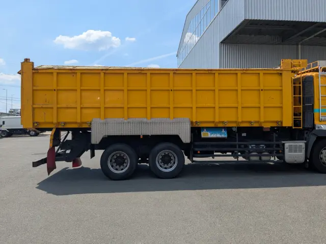 日野 プロフィア QPG-FS1EREA(6x4)の写真15