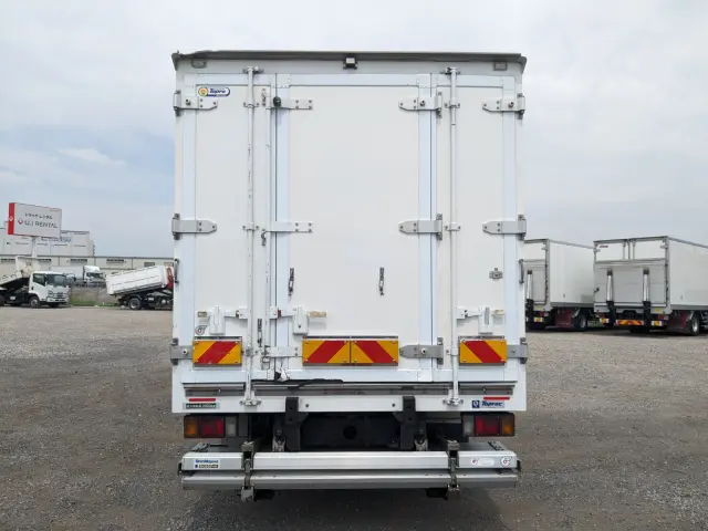 いすゞ エルフ TPG-NPR85AN(2WD)の写真6