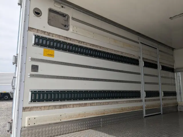 いすゞ エルフ TPG-NPR85AN(2WD)の写真29