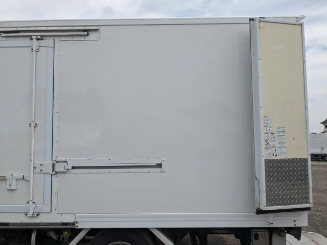 いすゞ エルフ TPG-NPR85AN(2WD)の写真31