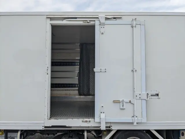 いすゞ エルフ TPG-NPR85AN(2WD)の写真37