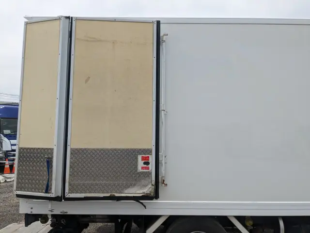 いすゞ エルフ TPG-NPR85AN(2WD)の写真39