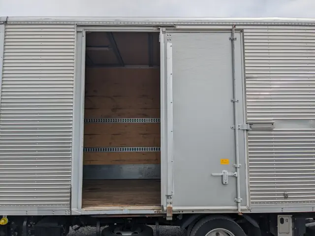 日野 デュトロ TPG-XZU710M(2WD)の写真36