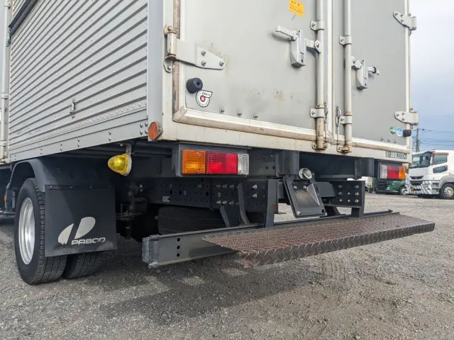 三菱 キャンター TPG-FEA50(2WD)の写真8