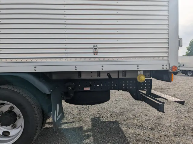 三菱 キャンター TPG-FEA50(2WD)の写真21