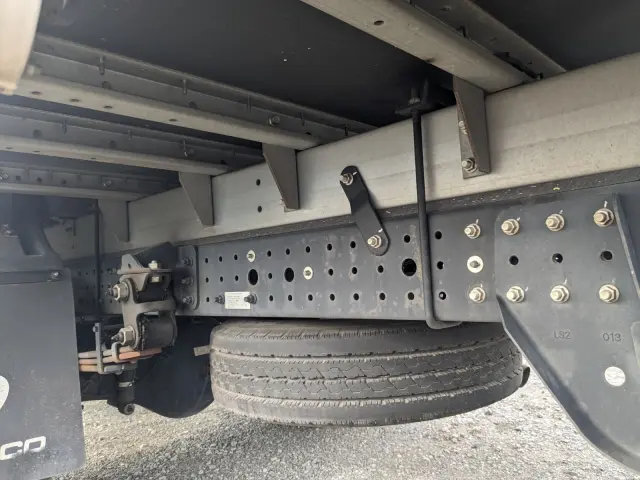 三菱 キャンター TPG-FEA50(2WD)の写真28