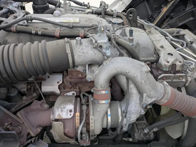 いすゞ ギガ 2PG-CYJ77C(8x4)の写真44