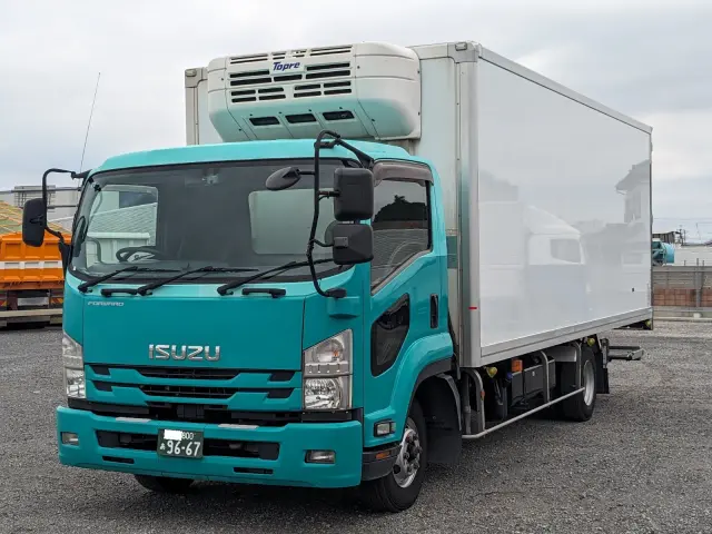 いすゞ フォワード 2PG-FRR90S2(2WD)の写真1