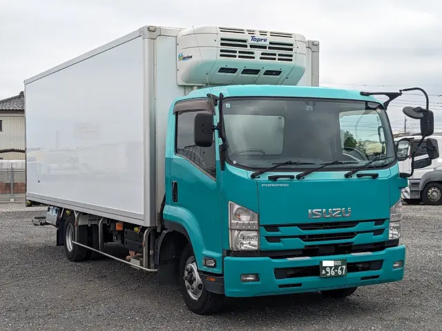 いすゞ フォワード 2PG-FRR90S2(2WD)の写真2