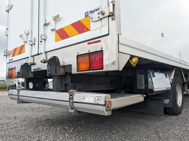 いすゞ フォワード 2PG-FRR90S2(2WD)の写真6