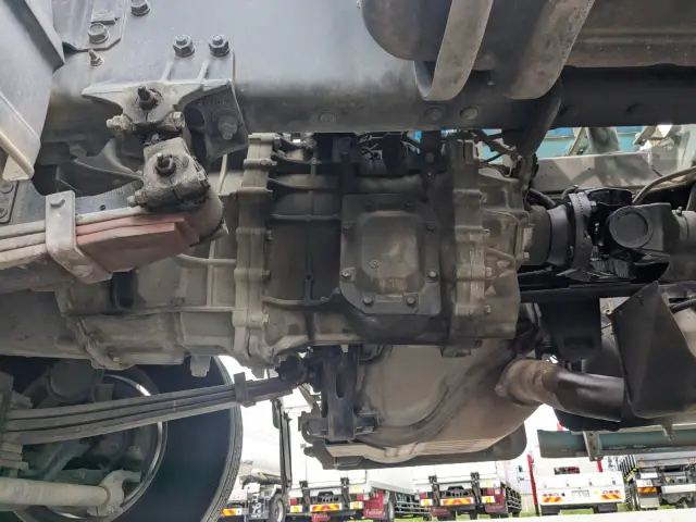 いすゞ ギガ 2KG-CXZ60CT(6x4)の写真29