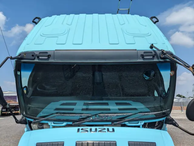 いすゞ ギガ QKG-CXZ77AT(6x4)の写真47