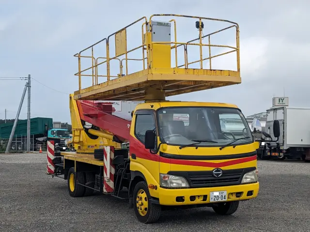 日野 デュトロ BDG-XZU424M(2WD)の写真2