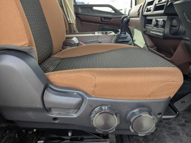 日野 レンジャー 2KG-FD2ABG(2WD)の写真20