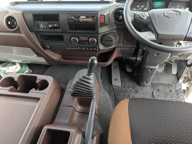 日野 レンジャー 2KG-FD2ABG(2WD)の写真23