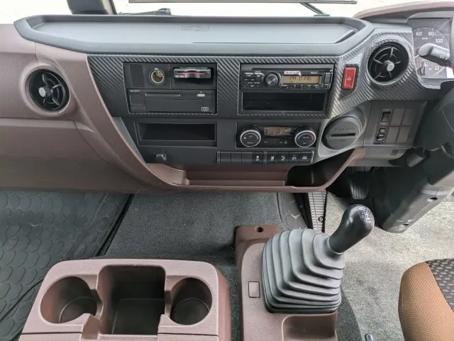 日野 レンジャー 2KG-FD2ABG(2WD)の写真24