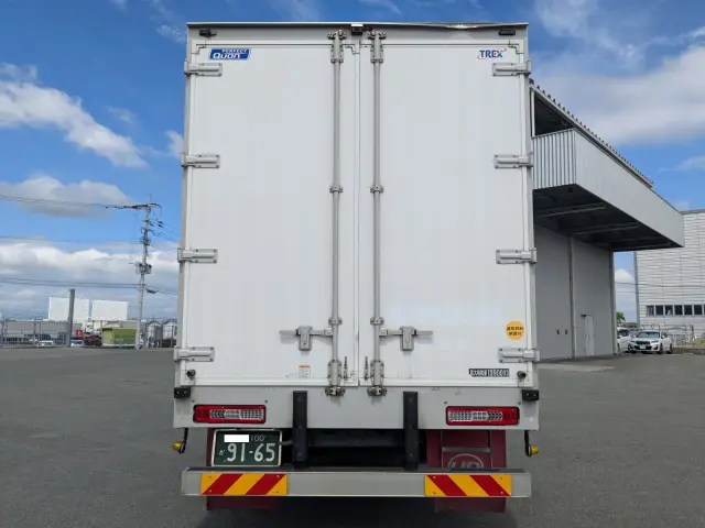 UD クオン 2PG-CD5CA(6x2)の写真5