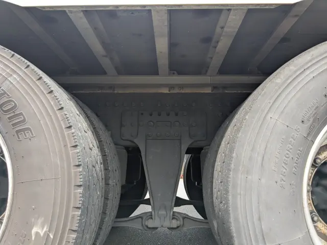 UD クオン 2PG-CD5CA(6x2)の写真37