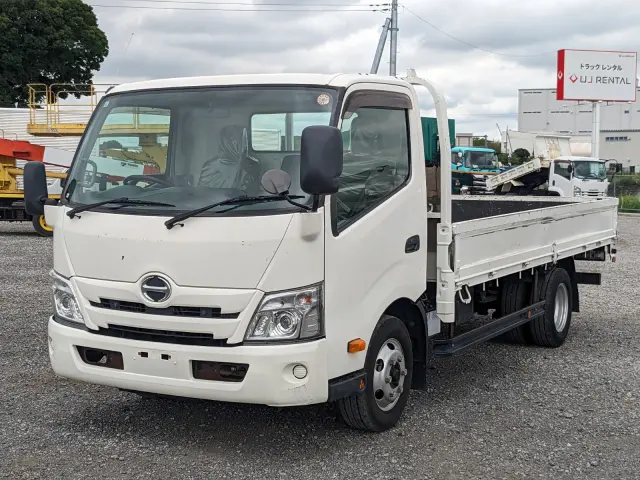 日野 デュトロ 2RG-XZU712M(2WD)の写真1