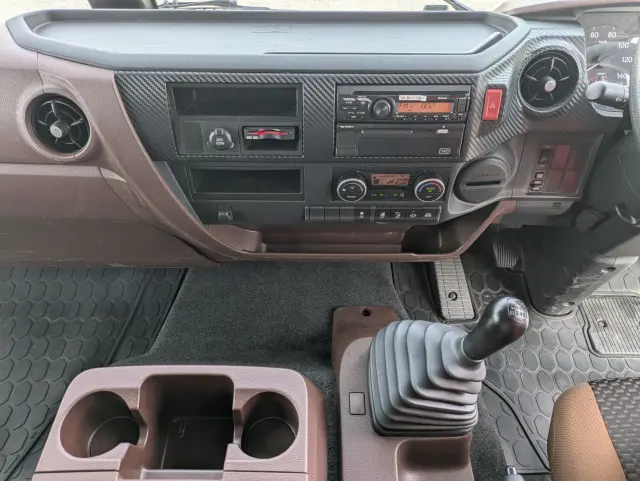 日野 レンジャー 2KG-FD2ABG(2WD)の写真23