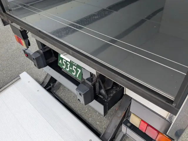 三菱 キャンター 2PG-FEAV0(2WD)の写真12