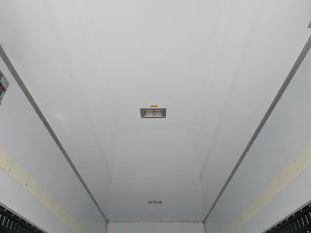 三菱 キャンター 2PG-FEAV0(2WD)の写真18