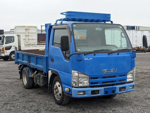 いすゞ エルフ TKG-NKR85AD(2WD)の写真2
