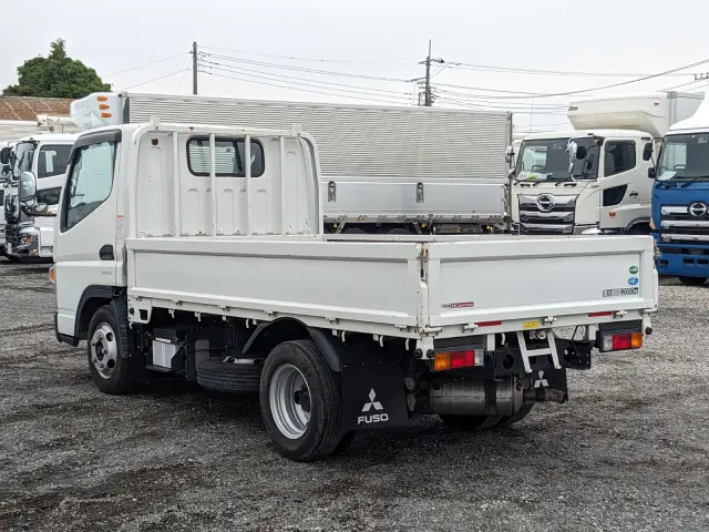 三菱 キャンター 2RG-FBA20(2WD)の写真4