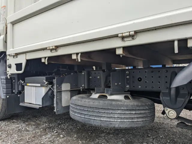 三菱 キャンター 2RG-FBA20(2WD)の写真21