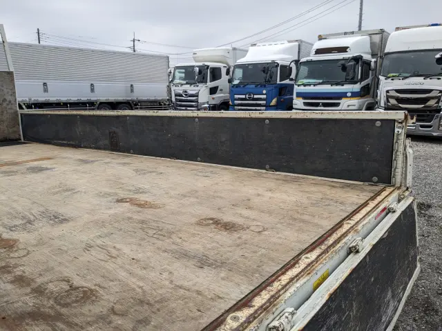 三菱 キャンター TPG-FEB50(2WD)の写真14