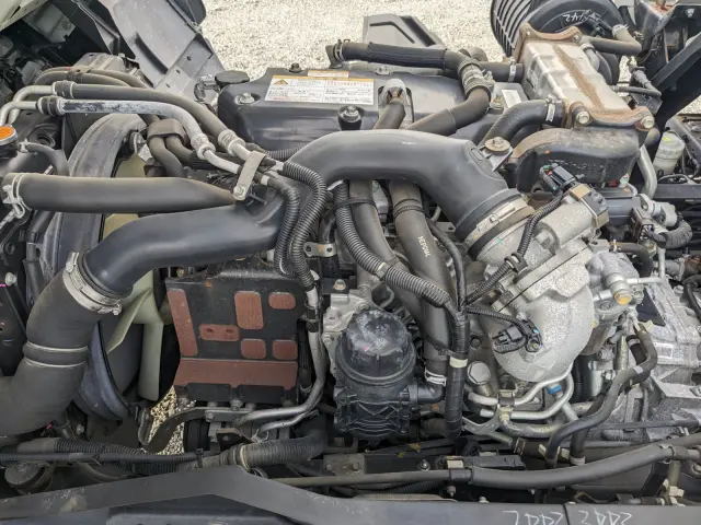 UD コンドル 2RG-BRR90S2(2WD)の写真44