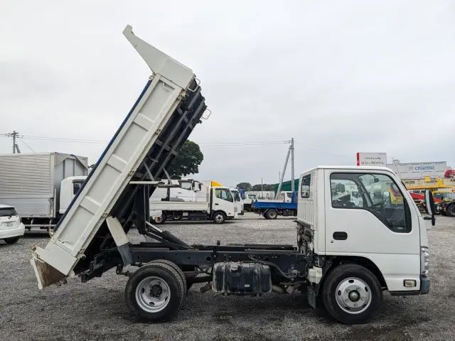 いすゞ エルフ TPG-NKR85AD(2WD)の写真35