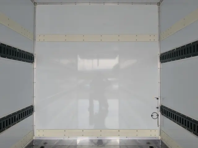 三菱 キャンター 2PG-FEAV0(2WD)の写真19