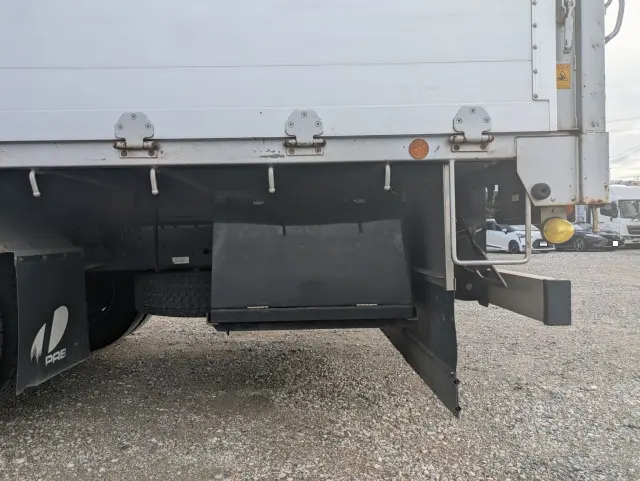 三菱 ファイター 2KG-FK62F(2WD)の写真18
