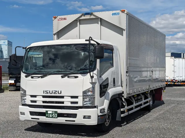 いすゞ フォワード TKG-FRR90S2(2WD)の写真1
