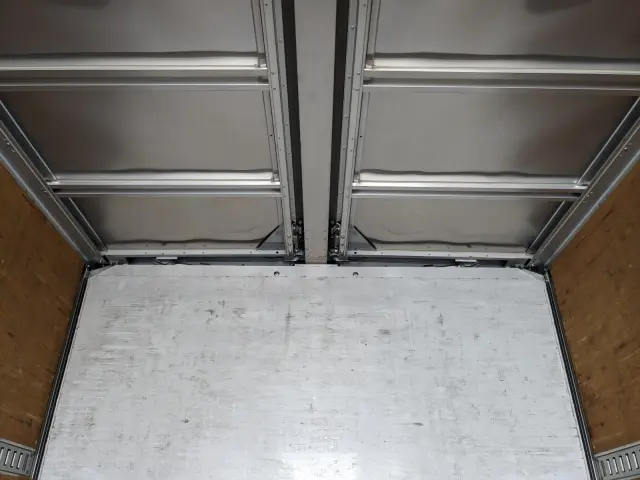 いすゞ フォワード TKG-FRR90S2(2WD)の写真14