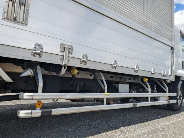 いすゞ フォワード TKG-FRR90S2(2WD)の写真37