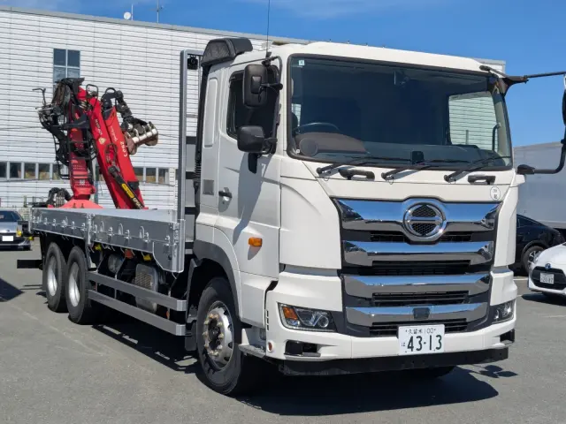 日野 プロフィア 2DG-FS1EJA(6x4)の写真2
