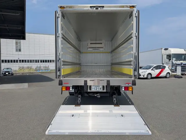 三菱 ファイター 2KG-FK65F(2WD)の写真8