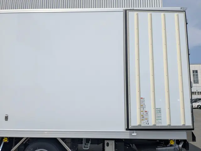 三菱 ファイター 2KG-FK65F(2WD)の写真33