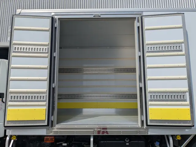 三菱 ファイター 2KG-FK65F(2WD)の写真39