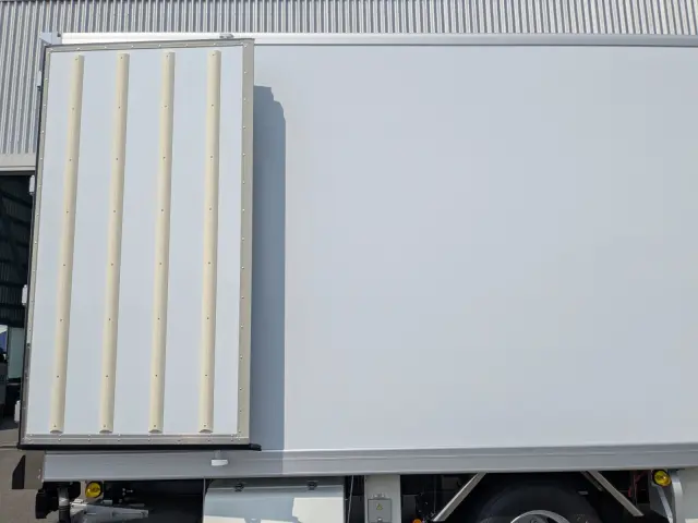 三菱 ファイター 2KG-FK65F(2WD)の写真40