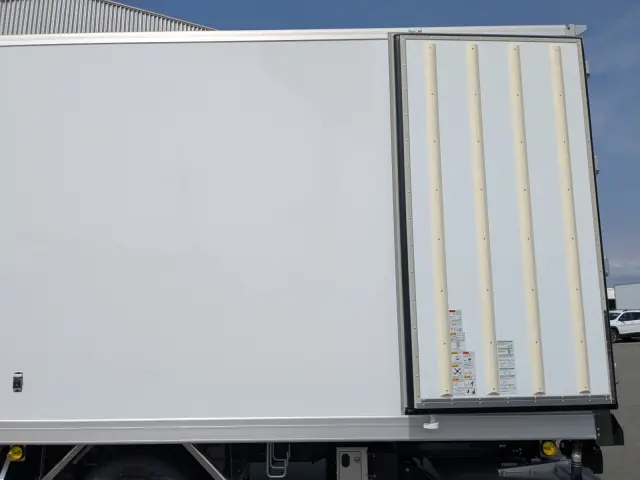 三菱 ファイター 2KG-FK65F(2WD)の写真32