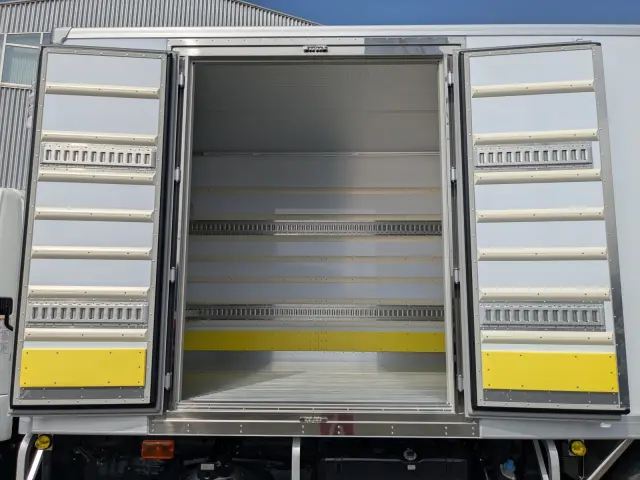三菱 ファイター 2KG-FK65F(2WD)の写真38