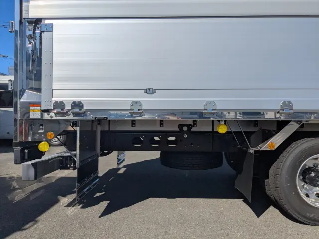 三菱 ファイター 2KG-FK65F(2WD)の写真15