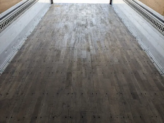 ＵＤ コンドル TKG-MK38L(2WD)の写真20