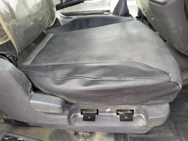 ＵＤ コンドル TKG-MK38L(2WD)の写真34